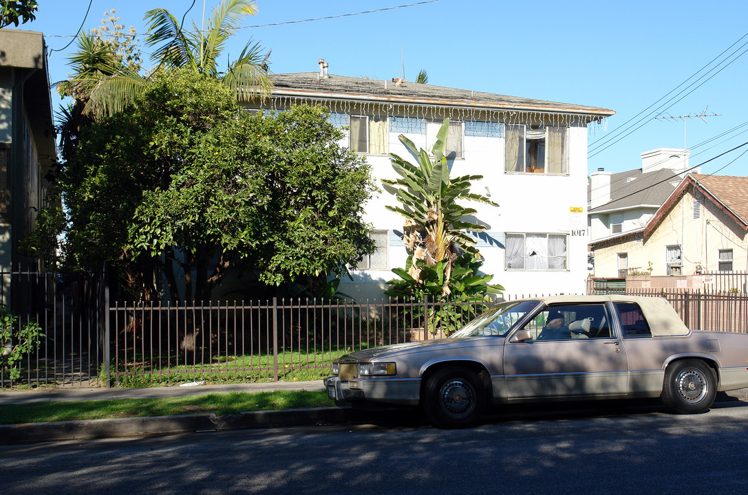 1017 S Myrtle Ave in Inglewood, CA - Building Photo