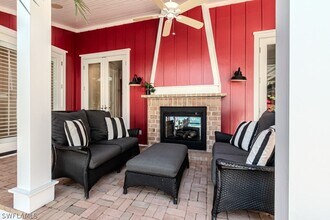 245 Broad Ave S in Naples, FL - Building Photo - Building Photo