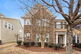18442 W Catawba Ave in Cornelius, NC - Building Photo - Building Photo