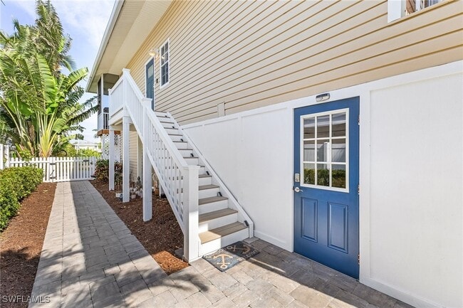 property at 1292 Rainbow Ct