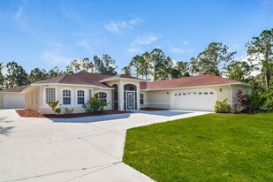610 Williams Ave in Lehigh Acres, FL - Building Photo