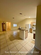 127 John Ave S in Lehigh Acres, FL - Building Photo - Building Photo