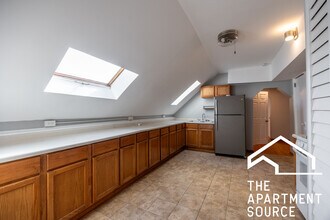2655 W Homer St, Unit 3 in Chicago, IL - Building Photo - Building Photo