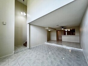 6514 Ironbark Ln in Las Vegas, NV - Building Photo - Building Photo