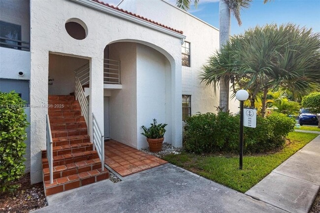 3553 Magellan Cir, Unit 3111 in Aventura, FL - Building Photo - Building Photo