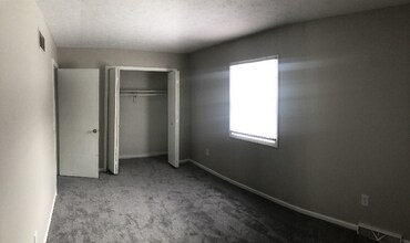 2206 Harsh Ave SE in Massillon, OH - Building Photo - Building Photo