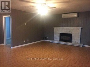 24 Metro Rd N in Georgina, ON - Building Photo - Building Photo