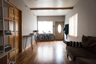 1423 W Walton St in Chicago, IL - Building Photo - Building Photo