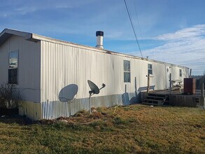 112 Norris Ave SE in Copper Hill, VA - Building Photo - Building Photo