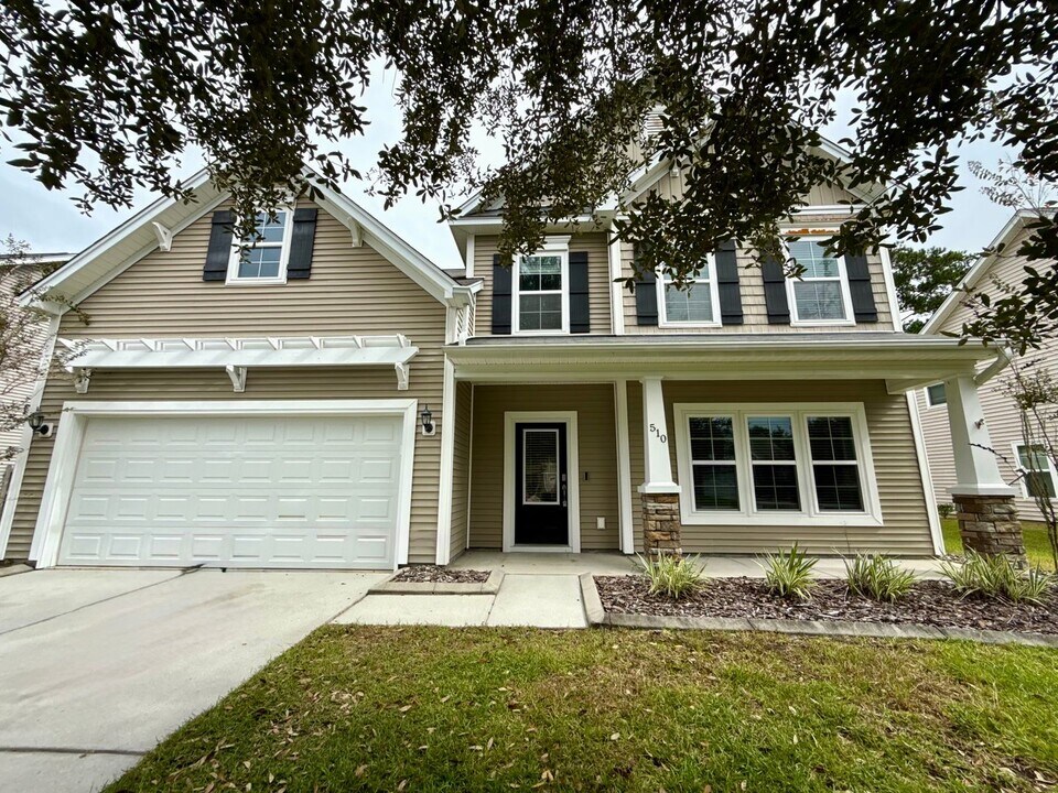 510 Stonebridge Cir in Savannah, GA - Building Photo