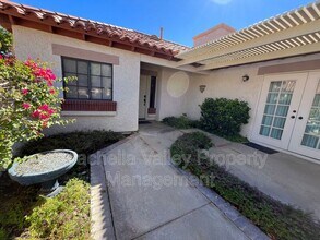 112 Avellino Cir in Palm Desert, CA - Building Photo - Building Photo