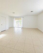 3874 Cherrybrook Loop in Ft. Myers, FL - Foto de edificio - Building Photo