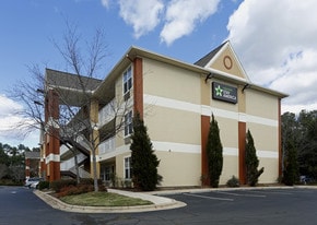 Furnished Studio - Durham