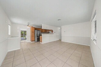 301 SE 21st Ave in Boynton Beach, FL - Building Photo - Building Photo