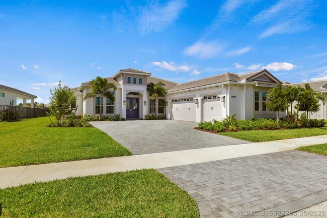 property at 14823 Wildwood Cir