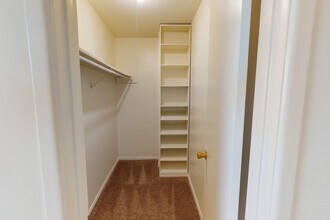 Golden Crest in Odessa, TX - Building Photo - Building Photo