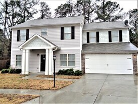 2535 Beal St in Snellville, GA - Building Photo