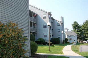 Quaker Meadows Apartments