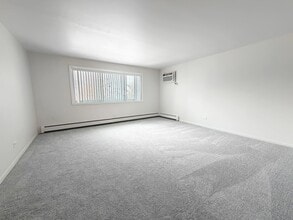 17812 Oak Park Ave in Tinley Park, IL - Building Photo - Building Photo