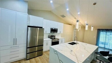 1432 Kingston Way in Kissimmee, FL - Building Photo - Building Photo