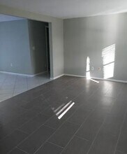 3509 Kingsbury Dr in Holiday, FL - Building Photo - Building Photo