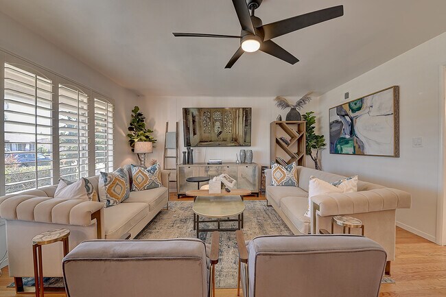 property at 444 N Shattuck Pl