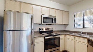 Reserve at Arrowhead in Glendale, AZ - Building Photo - Building Photo