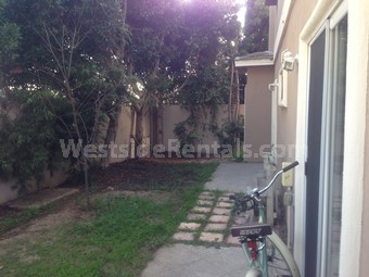 2119 Vanderbilt Ln, Unit 4BM in Redondo Beach, CA - Building Photo - Building Photo