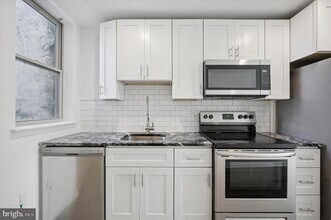 4131 Cambridge St in Philadelphia, PA - Building Photo - Building Photo