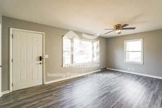 5707 N 35th St in Omaha, NE - Foto de edificio - Building Photo