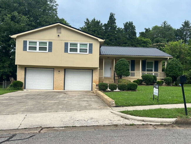 property at 6208 Cedar Point Dr NW