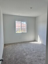 7017 Overlook Wy in Stockton, CA - Building Photo - Building Photo