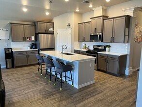8013 Cattlemen Dr in Corpus Christi, TX - Building Photo - Building Photo