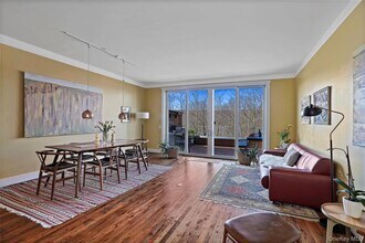 493 Warburton Ave in Hastings On Hudson, NY - Building Photo - Building Photo