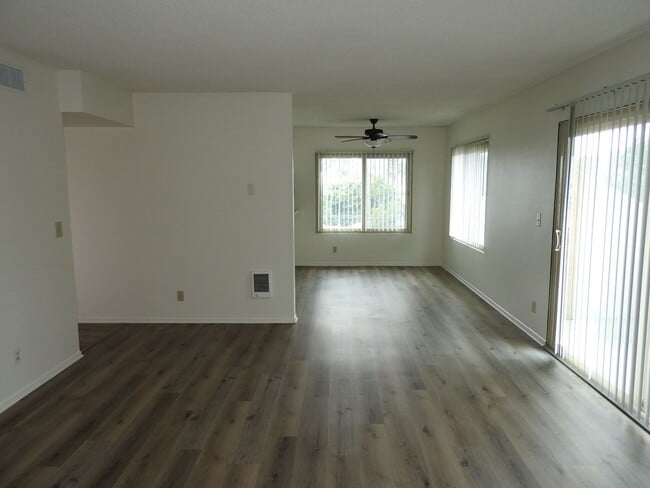 3761 Udall St in San Diego, CA - Building Photo - Building Photo