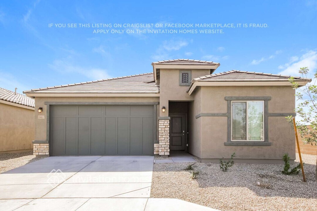 24457 W Verlea Dr in Buckeye, AZ - Building Photo
