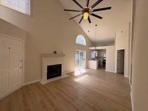 665 Chantress Ct in Alpharetta, GA - Foto de edificio - Building Photo