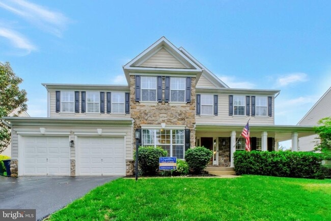 property at 207 Alpine Dr SE
