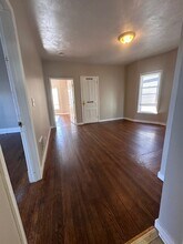 1096 Elmwood Ave in Buffalo, NY - Building Photo - Building Photo