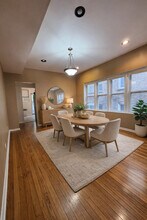 7835 S Saginaw Ave in Chicago, IL - Building Photo - Building Photo