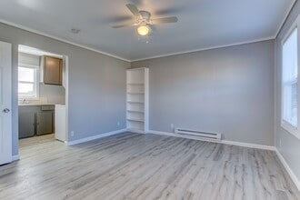 Eastgate Apartments in Portland, OR - Foto de edificio - Building Photo