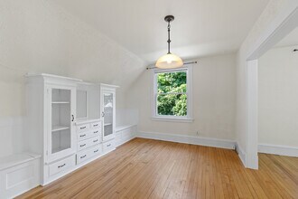 2218 N 64th St in Wauwatosa, WI - Building Photo - Building Photo