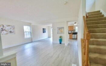 7908 Well Water Way in Elkridge, MD - Building Photo - Building Photo