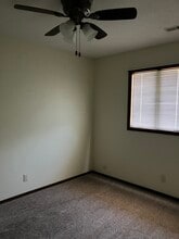 2534 W North Front St, Unit #3 in Grand Island, NE - Building Photo - Building Photo