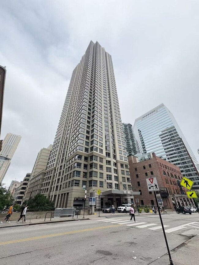 property at 440 N Wabash Ave