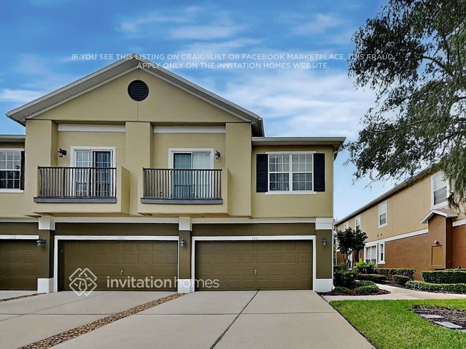 1351 Broken Oak Dr in Winter Garden, FL - Foto de edificio