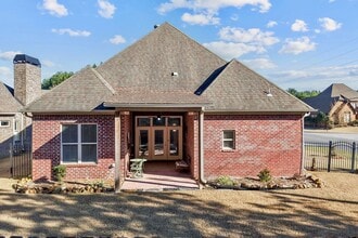 1001 Springfield Dr in Chelsea, AL - Building Photo - Building Photo