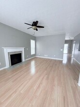 7876 Ashenden Dr in Columbus, OH - Building Photo - Building Photo