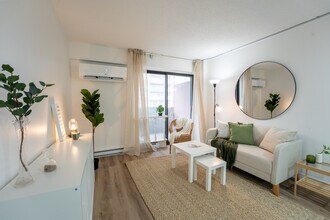 Le 5555 Trent in Montréal, QC - Building Photo - Building Photo