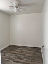 418 Real Rd in Bakersfield, CA - Building Photo - Building Photo